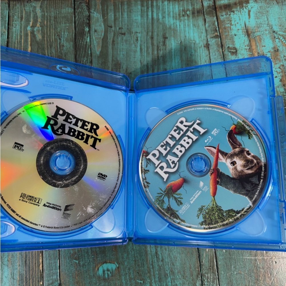 Peter Rabbit (Bilingual) Blu Ray & DVD - Picture 4 of 6